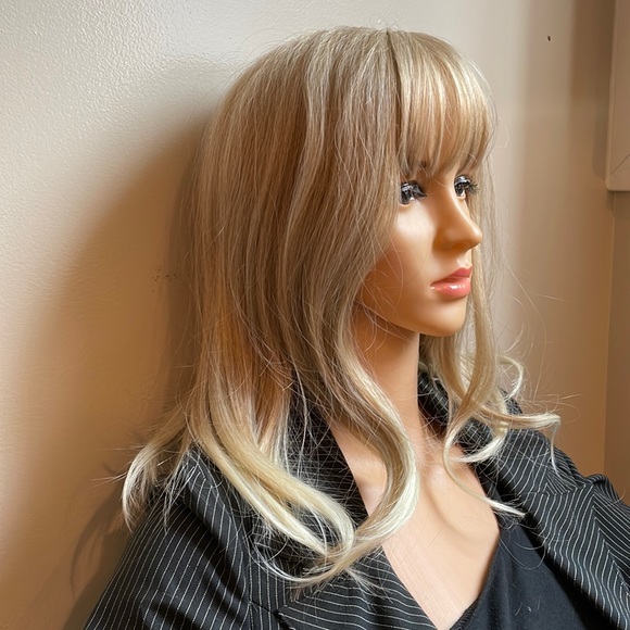 NWT 15” approx light blonde sandy lights bangs human blended wig ombré gradient - Picture 5 of 16
